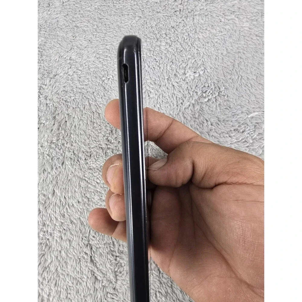 Nuu Mobile Smartphone Black. FOR PARTS ONLY